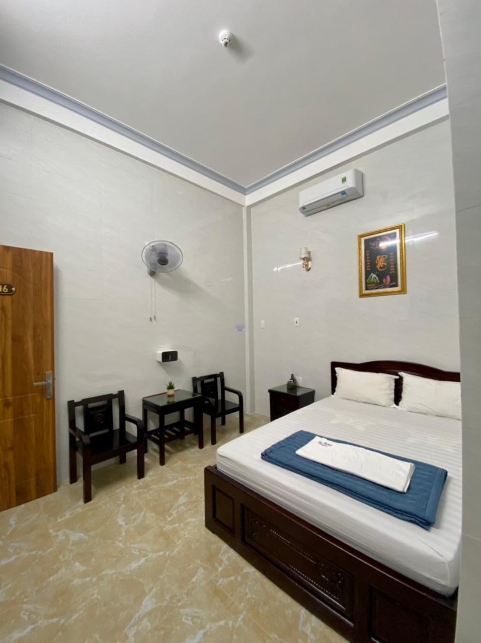 Nha Nghi Duy Tan Motel 140 Nguyen Du 0353007568 Куангнгай Екстер'єр фото