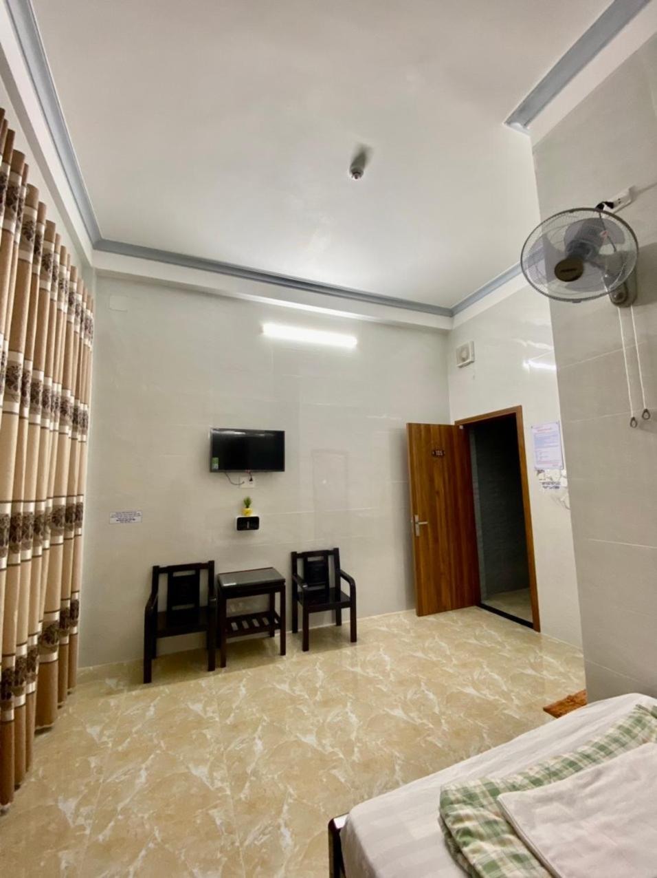 Nha Nghi Duy Tan Motel 140 Nguyen Du 0353007568 Куангнгай Екстер'єр фото